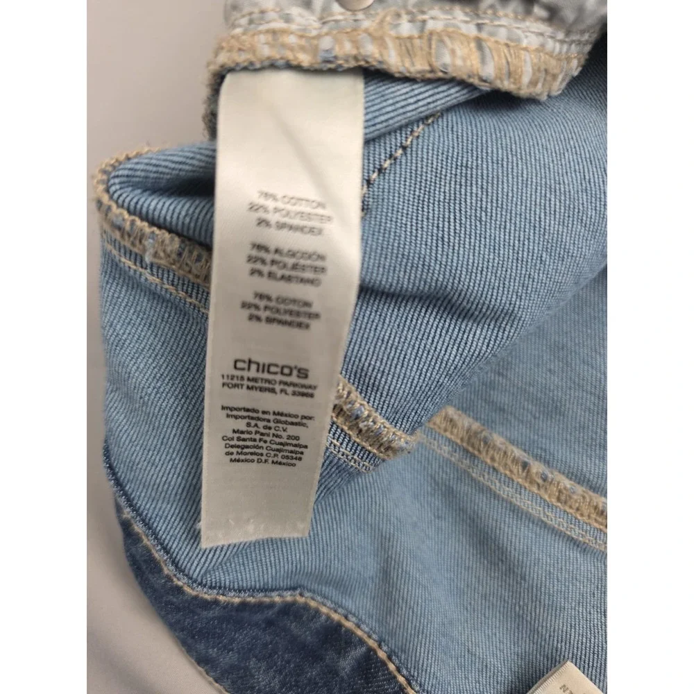 Chico's Platinum Denim Capri Jeans Size Measure: 33x24 Embelished Cuffed Cropped